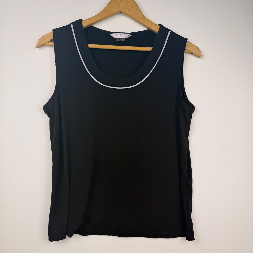 Allison Daley Petite Black Sleeveless Scoop Neck Top with White Piping PM